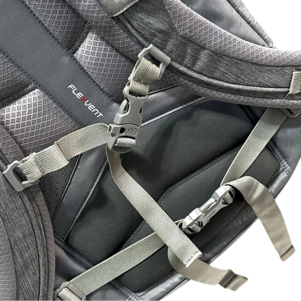 The North‎ Face FLEXVENT Men's Gray Backpack